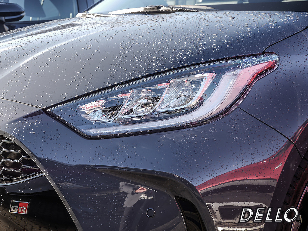 Fahrzeugansicht TOYOTA Yaris Hybrid 1.5 VVT-i GR Sport - Bild 36
