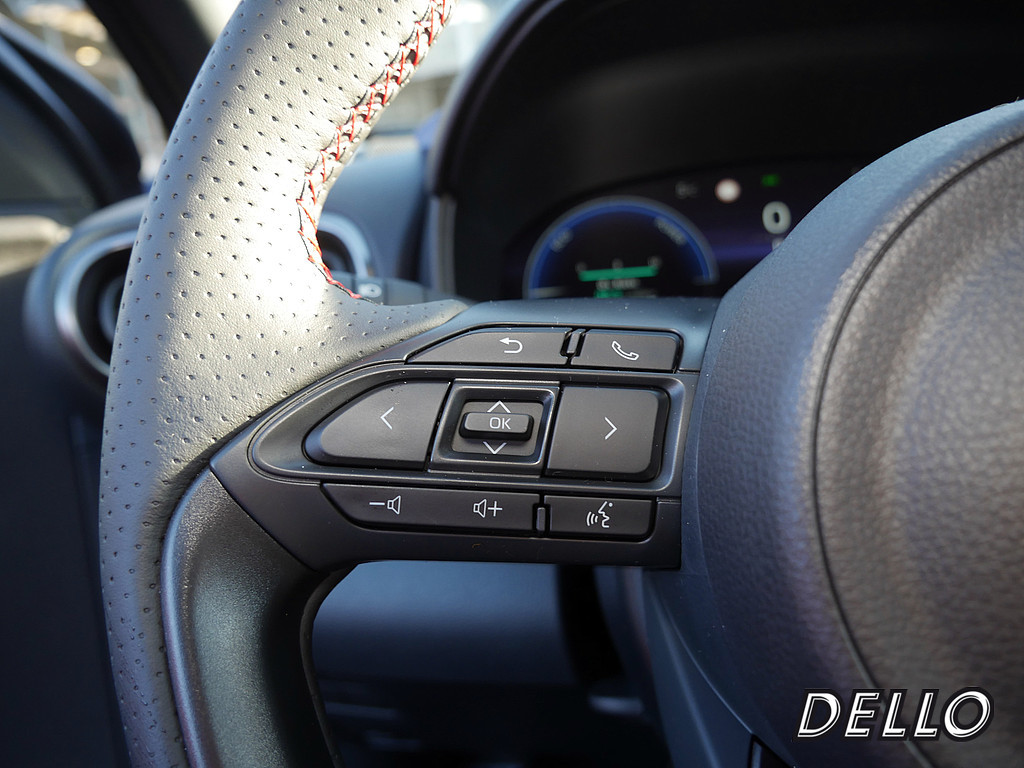 Fahrzeugansicht TOYOTA Yaris Hybrid 1.5 VVT-i GR Sport - Bild 25