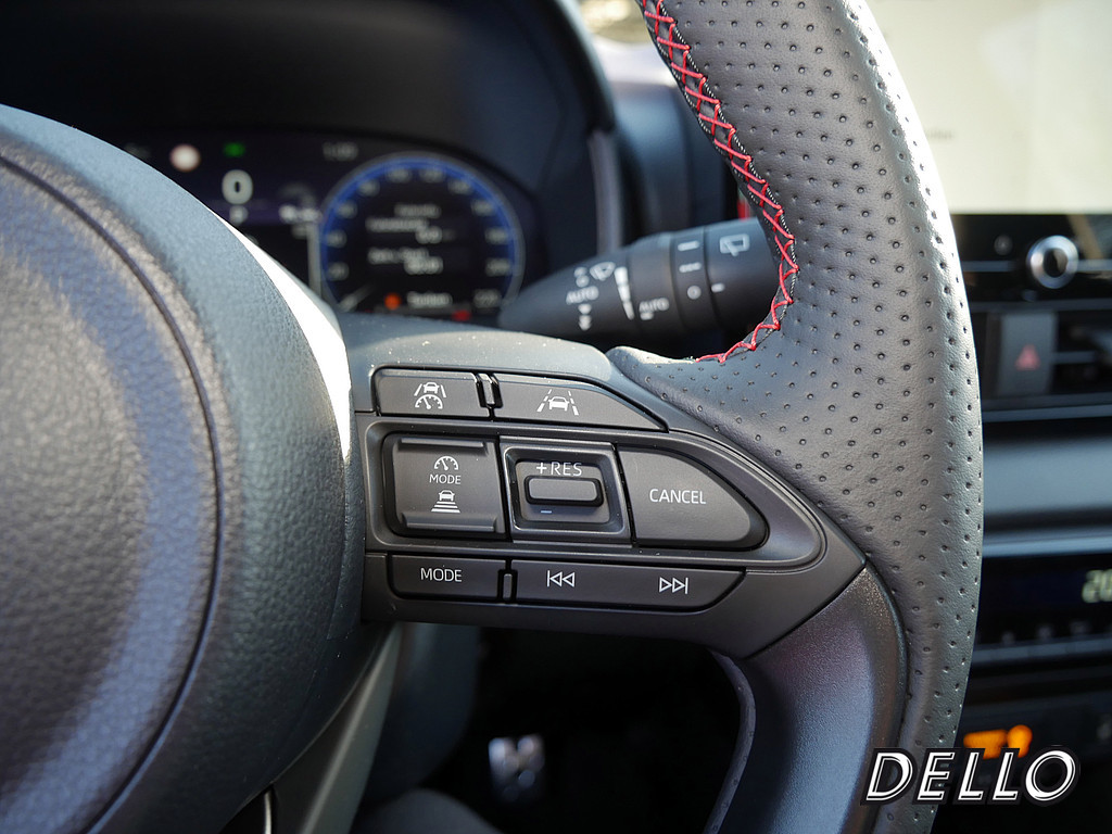 Fahrzeugansicht TOYOTA Yaris Hybrid 1.5 VVT-i GR Sport - Bild 26