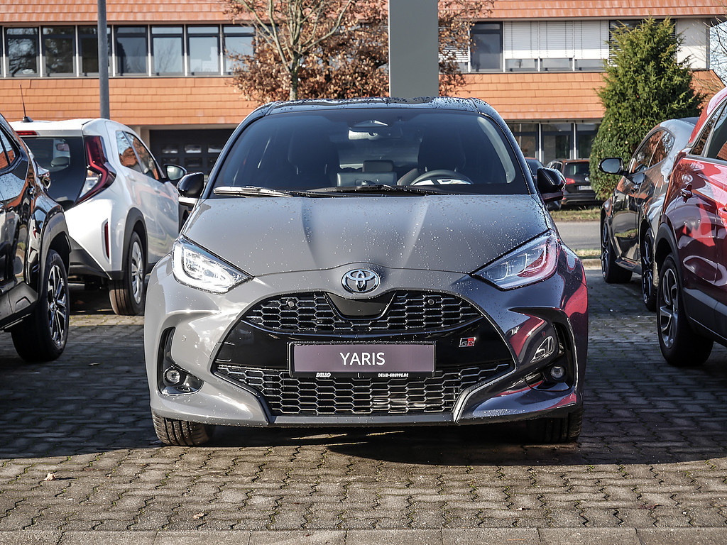 Fahrzeugansicht TOYOTA Yaris Hybrid 1.5 VVT-i GR Sport - Bild 12