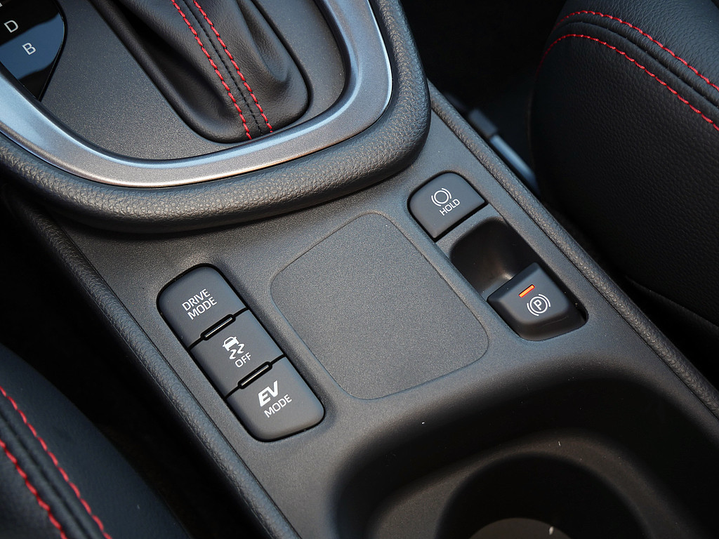 Fahrzeugansicht TOYOTA Yaris Hybrid 1.5 VVT-i GR Sport - Bild 21