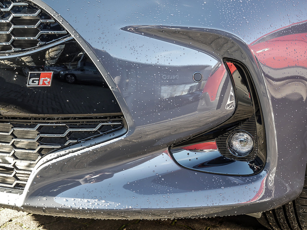 Fahrzeugansicht TOYOTA Yaris Hybrid 1.5 VVT-i GR Sport - Bild 37