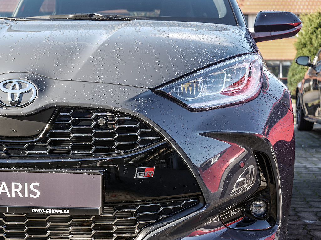 Fahrzeugansicht TOYOTA Yaris Hybrid 1.5 VVT-i GR Sport - Bild 39
