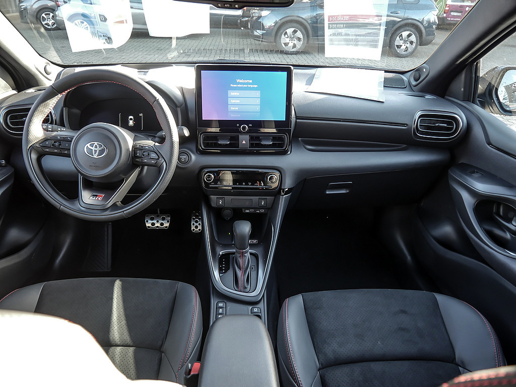 Fahrzeugansicht TOYOTA Yaris Hybrid 1.5 VVT-i GR Sport - Bild 44