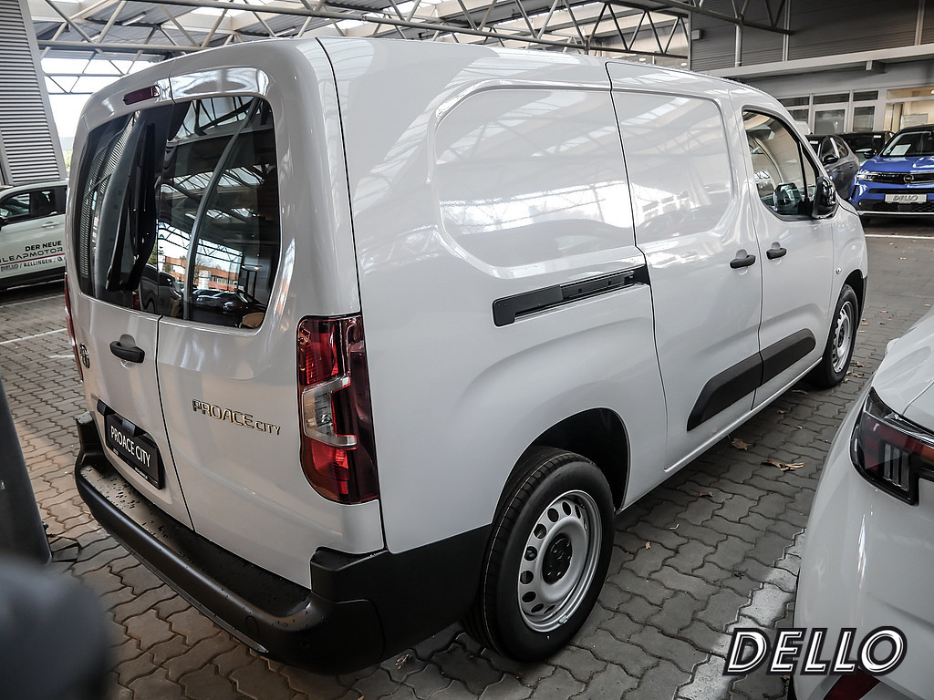 Fahrzeugansicht TOYOTA Proace City 1.5 L2 Meister - Bild 25