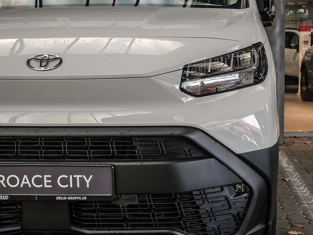 Fahrzeugansicht TOYOTA Proace City 1.5 L2 Meister - Bild 21
