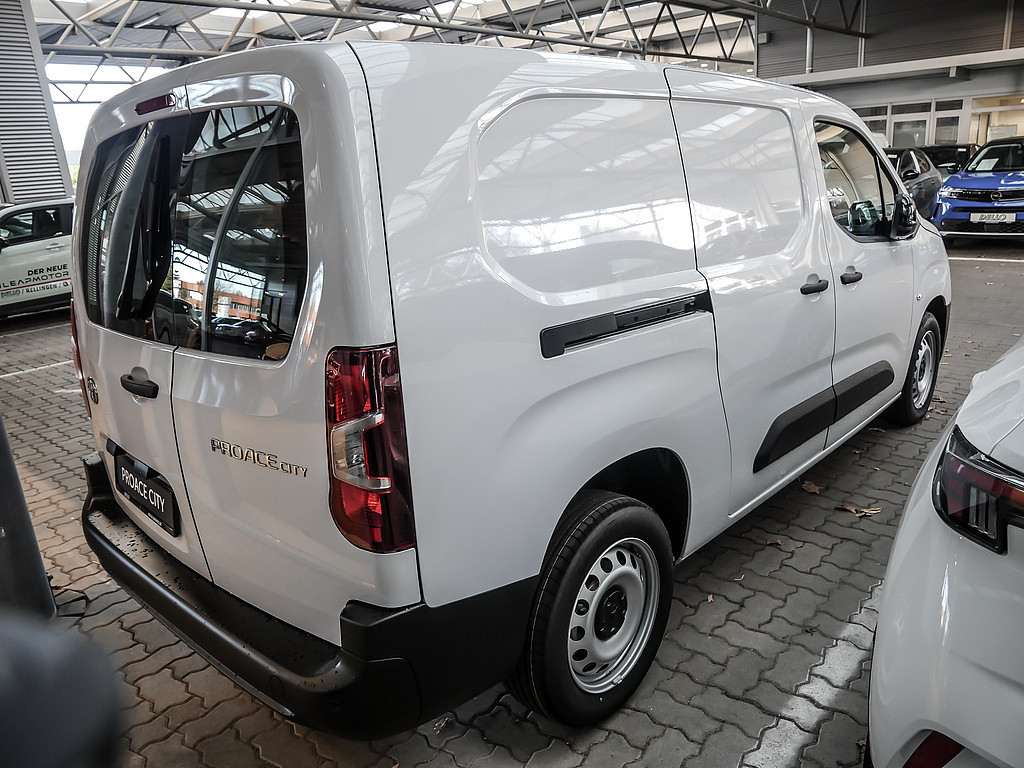 Fahrzeugansicht TOYOTA Proace City 1.5 L2 Meister - Bild 25