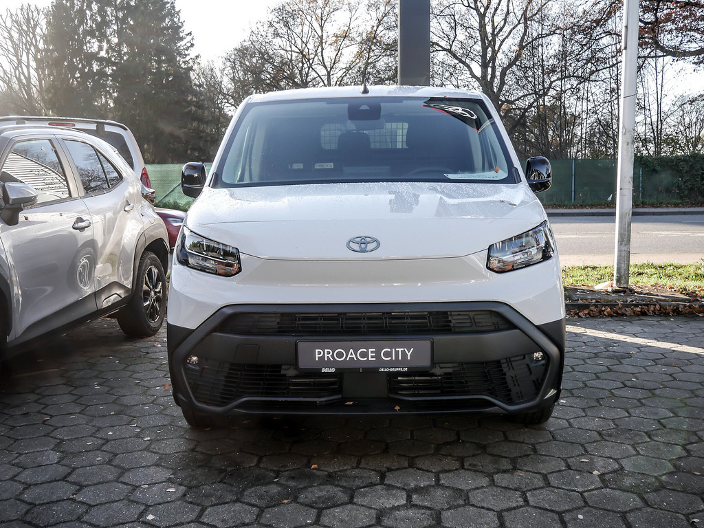 Fahrzeugansicht TOYOTA Proace City 1.2 L1 Meister - Bild 12