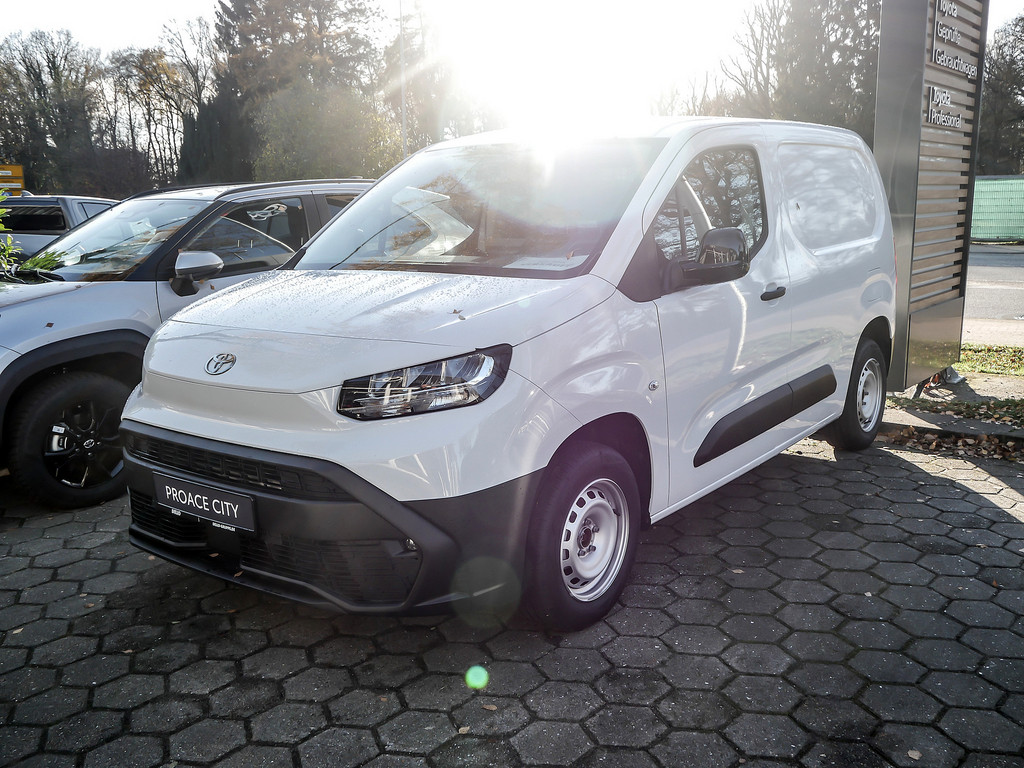 Fahrzeugansicht TOYOTA Proace City 1.2 L1 Meister - Bild 21