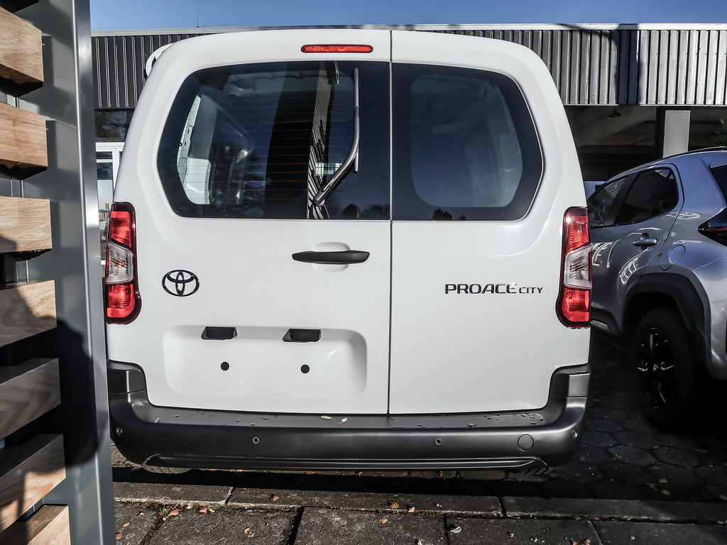 Fahrzeugansicht TOYOTA Proace City 1.2 L1 Meister - Bild 24