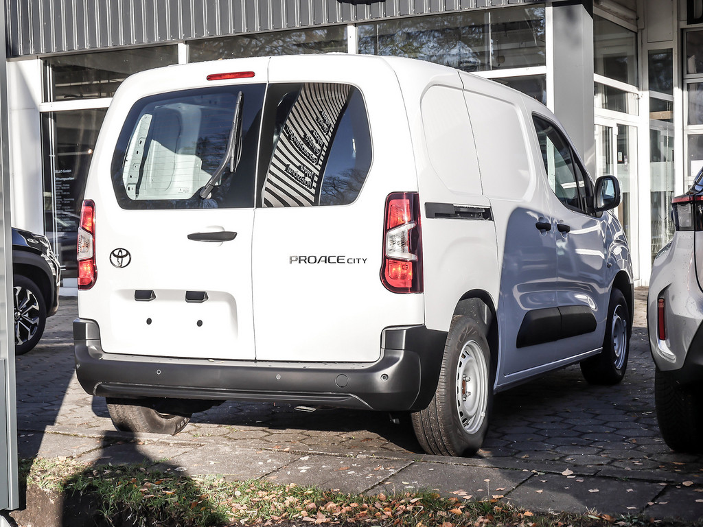 Fahrzeugansicht TOYOTA Proace City 1.2 L1 Meister - Bild 25