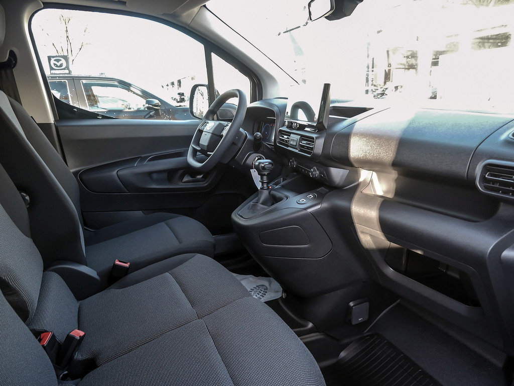 Fahrzeugansicht TOYOTA Proace City 1.2 L1 Meister - Bild 26