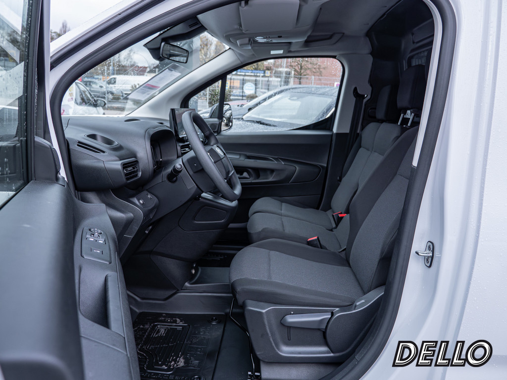 Fahrzeugansicht TOYOTA Proace City 1.2 L1 Meister - Bild 2