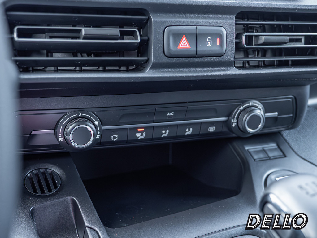 Fahrzeugansicht TOYOTA Proace City 1.2 L1 Meister - Bild 8