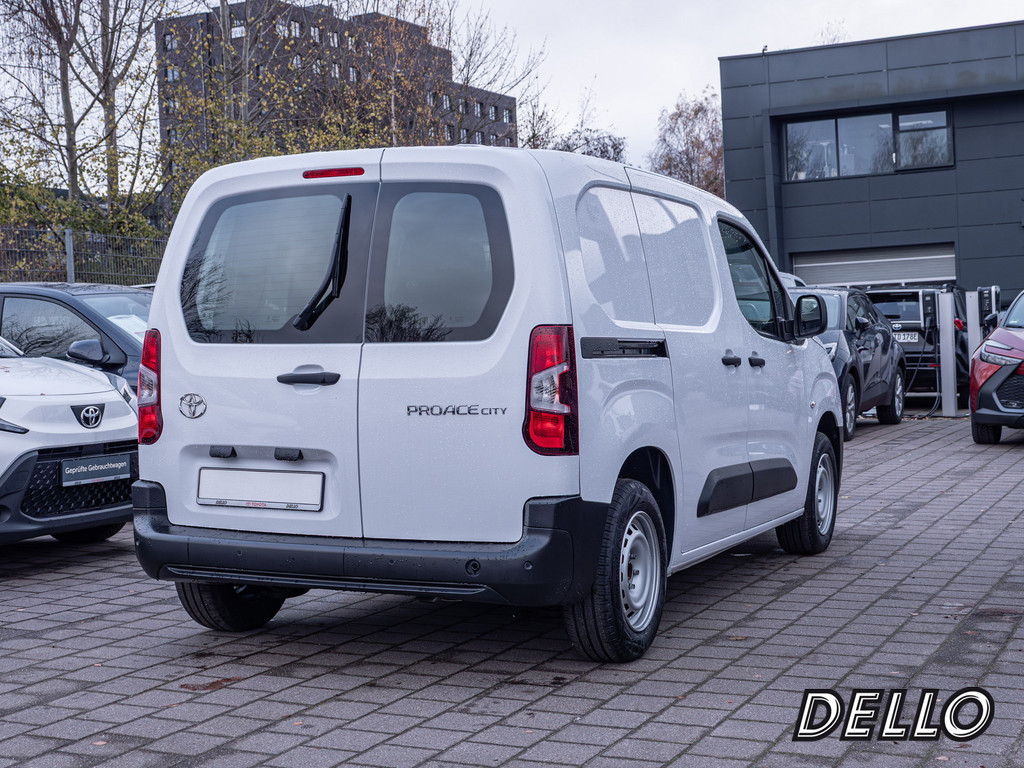 Fahrzeugansicht TOYOTA Proace City 1.2 L1 Meister - Bild 29