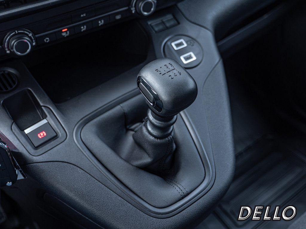 Fahrzeugansicht TOYOTA Proace City 1.2 L1 Meister - Bild 9