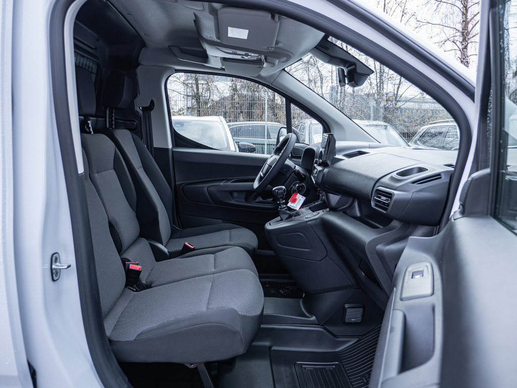 Fahrzeugansicht TOYOTA Proace City 1.2 L1 Meister - Bild 32