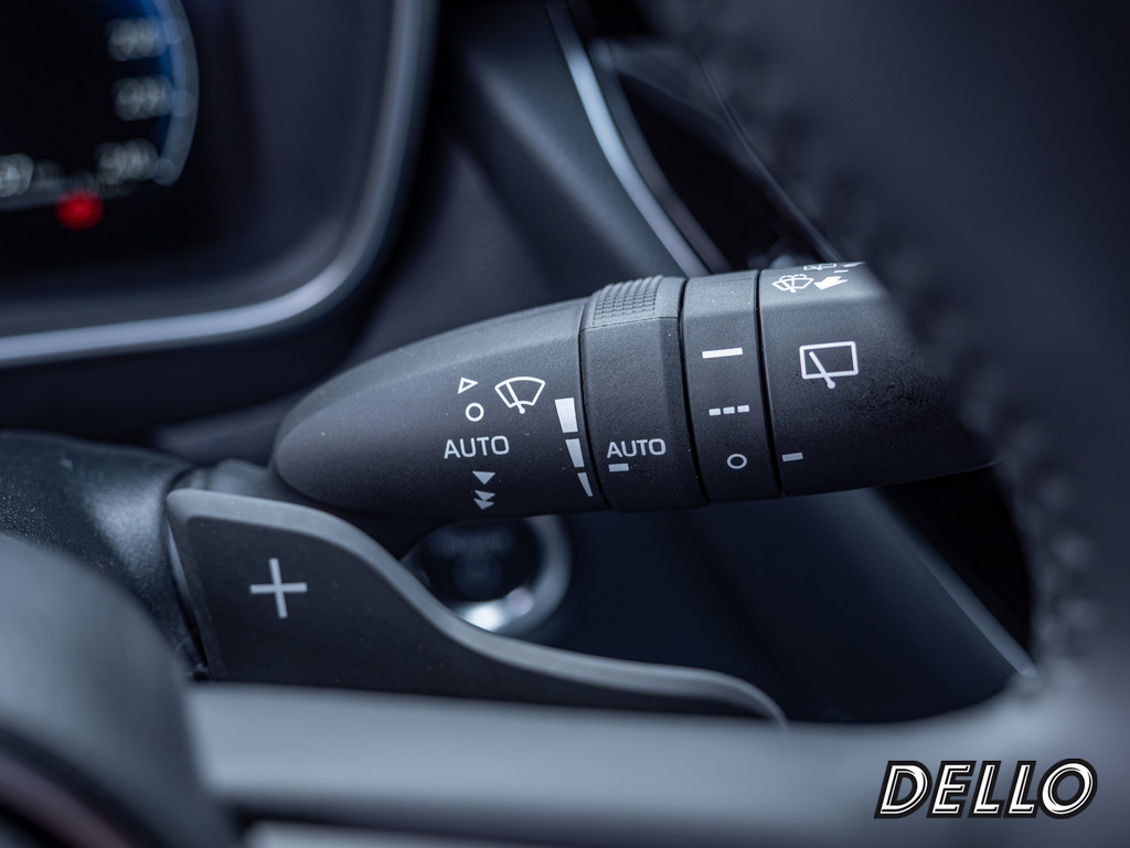 Fahrzeugansicht TOYOTA Corolla 2.0 Hybrid Teamplayer - Bild 24