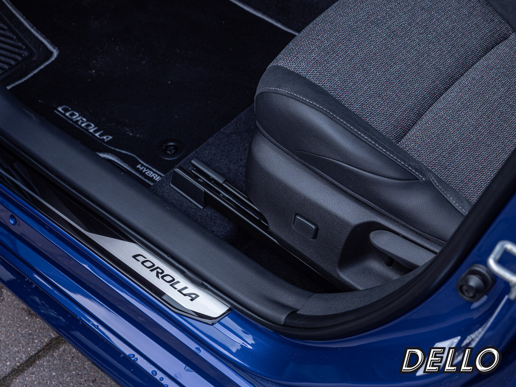 Fahrzeugansicht TOYOTA Corolla 2.0 Hybrid Teamplayer - Bild 31