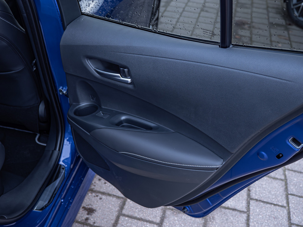 Fahrzeugansicht TOYOTA Corolla 2.0 Hybrid Teamplayer - Bild 5