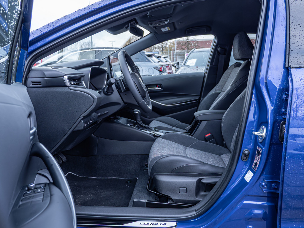 Fahrzeugansicht TOYOTA Corolla 2.0 Hybrid Teamplayer - Bild 9