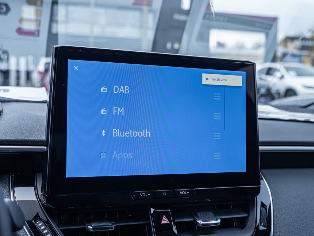 Fahrzeugansicht TOYOTA Corolla 2.0 Hybrid Teamplayer - Bild 13