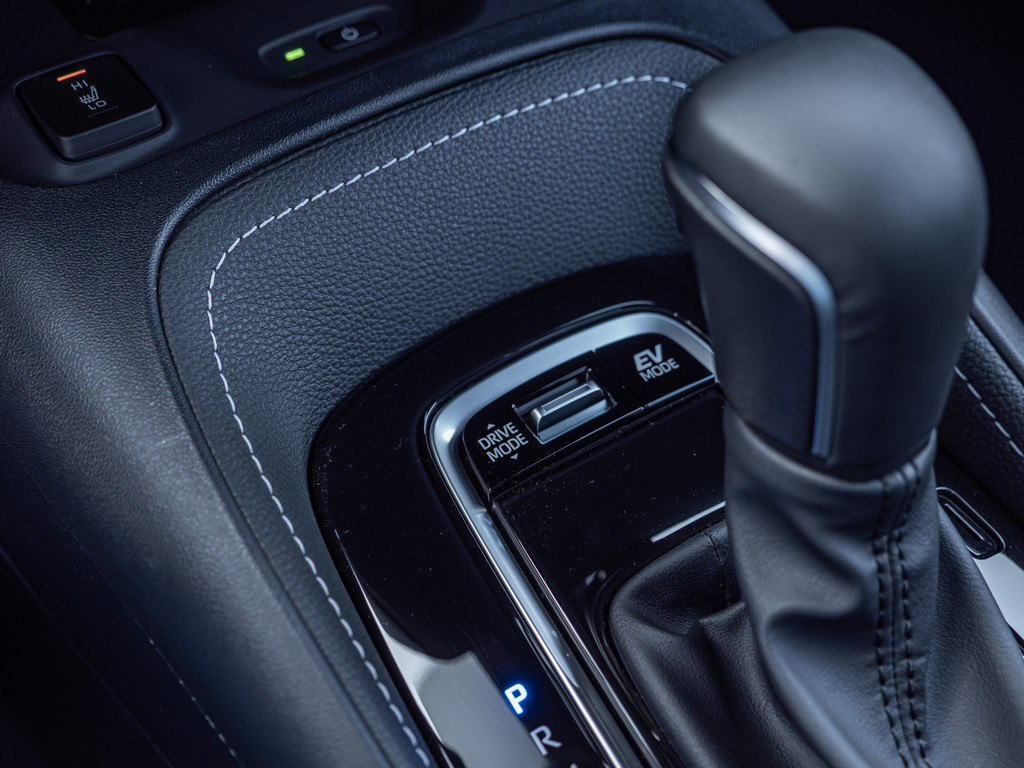 Fahrzeugansicht TOYOTA Corolla 2.0 Hybrid Teamplayer - Bild 17