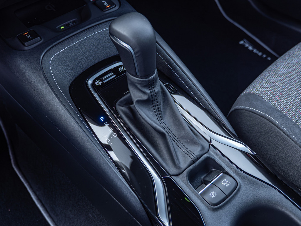 Fahrzeugansicht TOYOTA Corolla 2.0 Hybrid Teamplayer - Bild 18