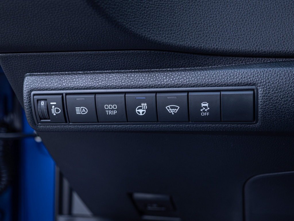 Fahrzeugansicht TOYOTA Corolla 2.0 Hybrid Teamplayer - Bild 29