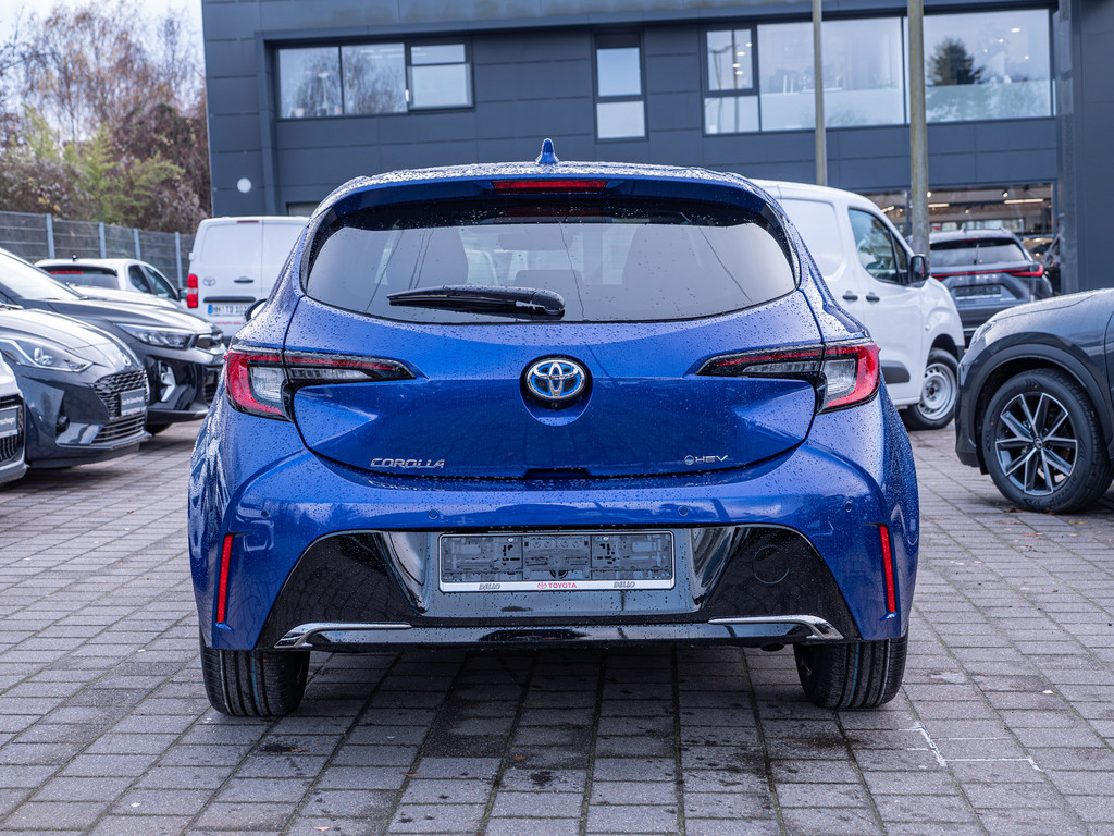 Fahrzeugansicht TOYOTA Corolla 2.0 Hybrid Teamplayer - Bild 36