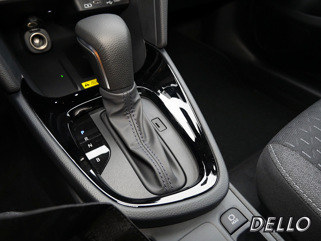 Fahrzeugansicht TOYOTA Yaris Cross 1.5 Hybrid FWD Teamplayer - Bild 16