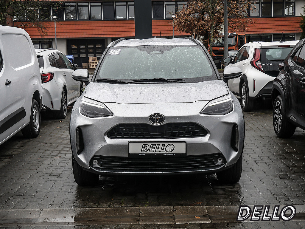 Fahrzeugansicht TOYOTA Yaris Cross 1.5 Hybrid FWD Teamplayer - Bild 12
