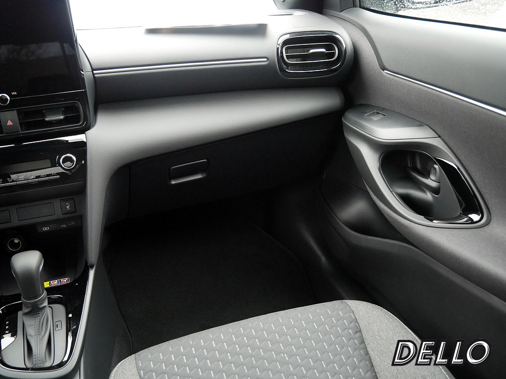 Fahrzeugansicht TOYOTA Yaris Cross 1.5 Hybrid FWD Teamplayer - Bild 2