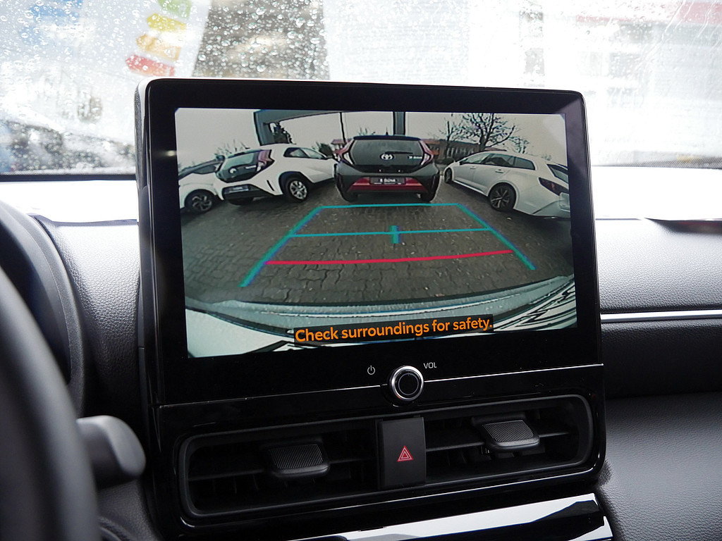 Fahrzeugansicht TOYOTA Yaris Cross Teamplayer - Bild 9