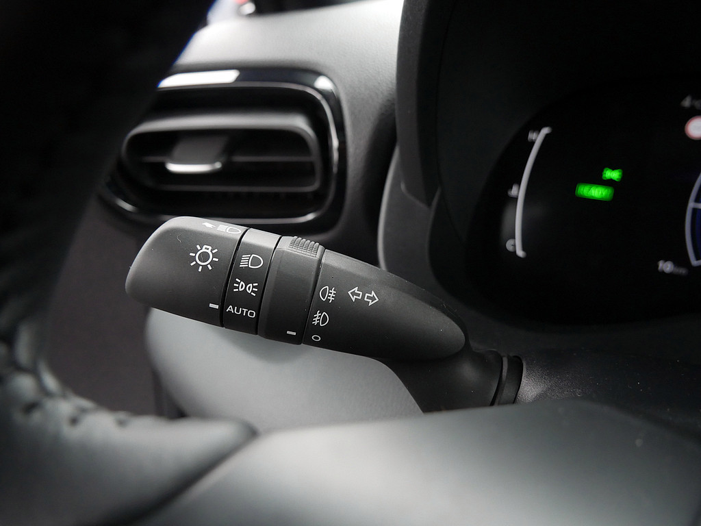 Fahrzeugansicht TOYOTA Yaris Cross Teamplayer - Bild 21