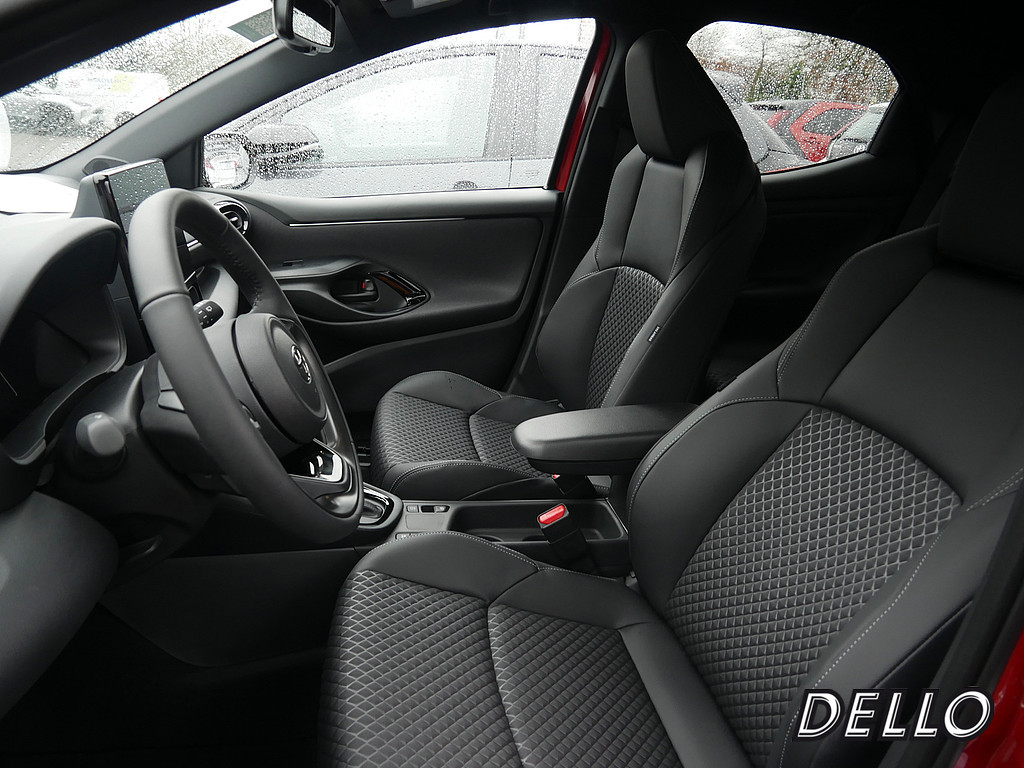 Fahrzeugansicht TOYOTA Yaris Hybrid 1.5 VVT-i Style Plus - Bild 11