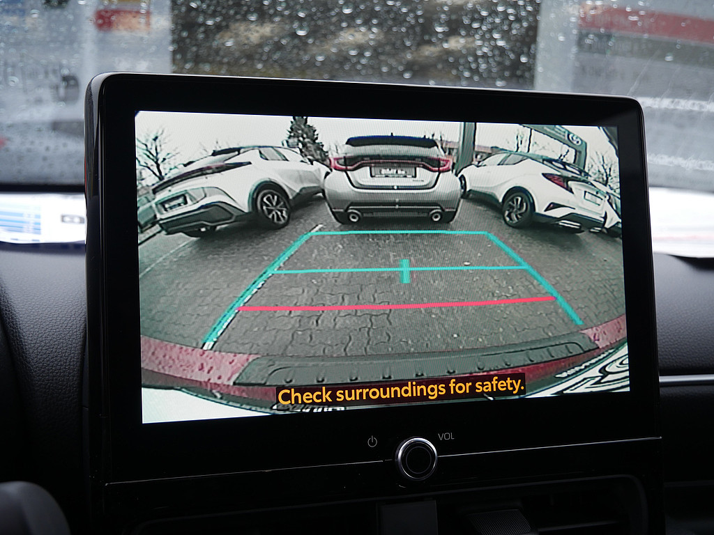 Fahrzeugansicht TOYOTA Yaris Hybrid 1.5 VVT-i Style Plus - Bild 13