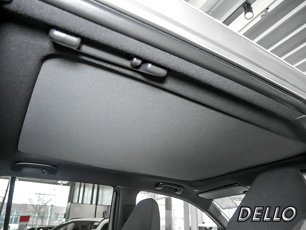 Fahrzeugansicht TOYOTA Corolla Cross 2.0 Hybrid FWD Team Deutschland - Bild 4