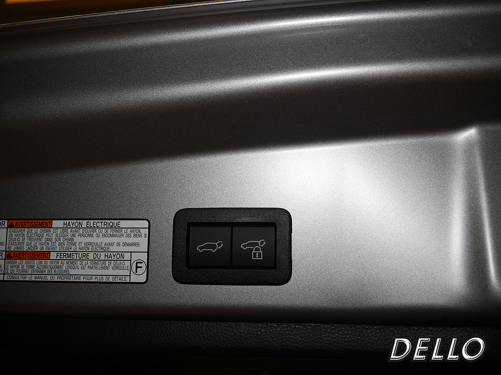 Fahrzeugansicht TOYOTA Corolla Cross 2.0 Hybrid FWD Team Deutschland - Bild 9