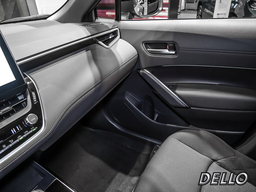 Fahrzeugansicht TOYOTA Corolla Cross 2.0 Hybrid FWD Team Deutschland - Bild 24