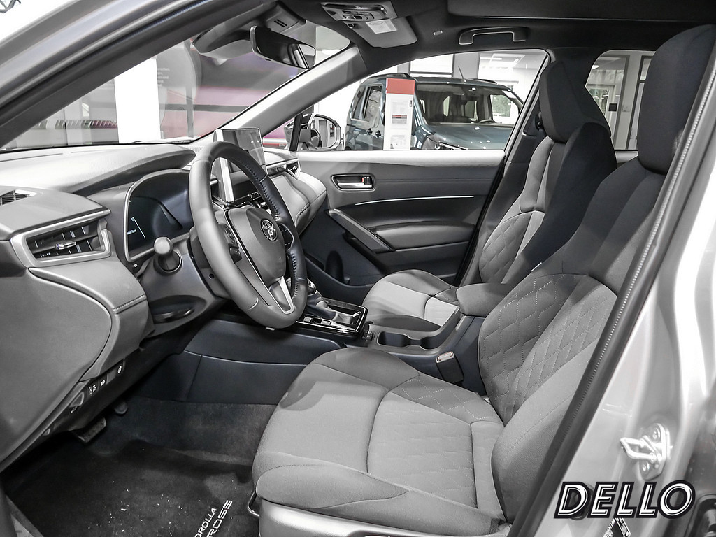 Fahrzeugansicht TOYOTA Corolla Cross 2.0 Hybrid FWD Team Deutschland - Bild 10