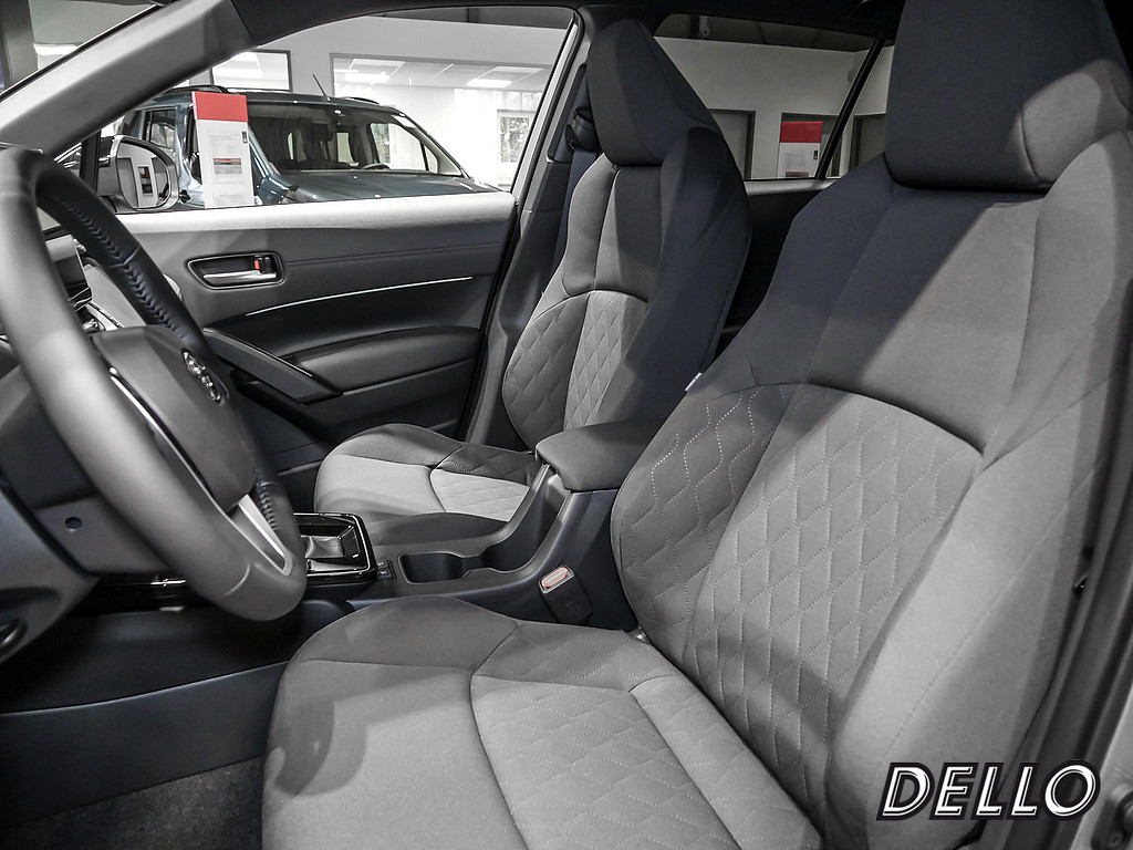 Fahrzeugansicht TOYOTA Corolla Cross 2.0 Hybrid FWD Team Deutschland - Bild 14