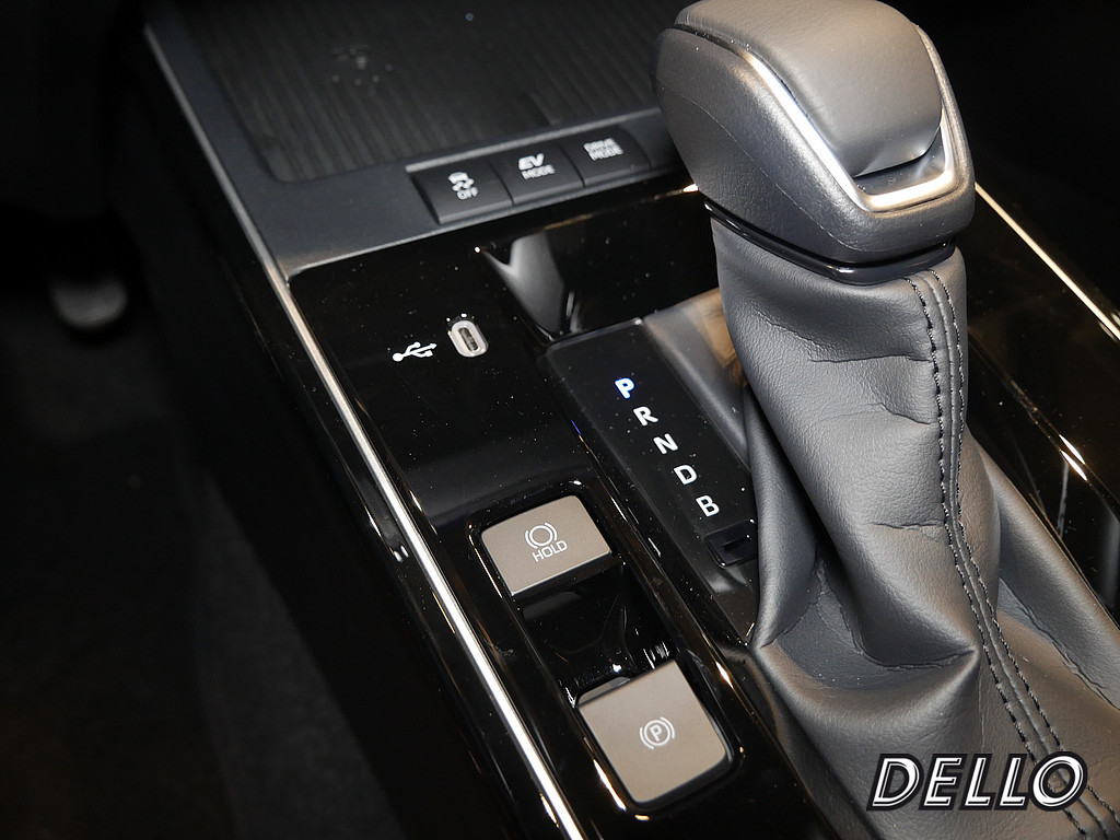 Fahrzeugansicht TOYOTA Corolla Cross 2.0 Hybrid FWD Team Deutschland - Bild 18