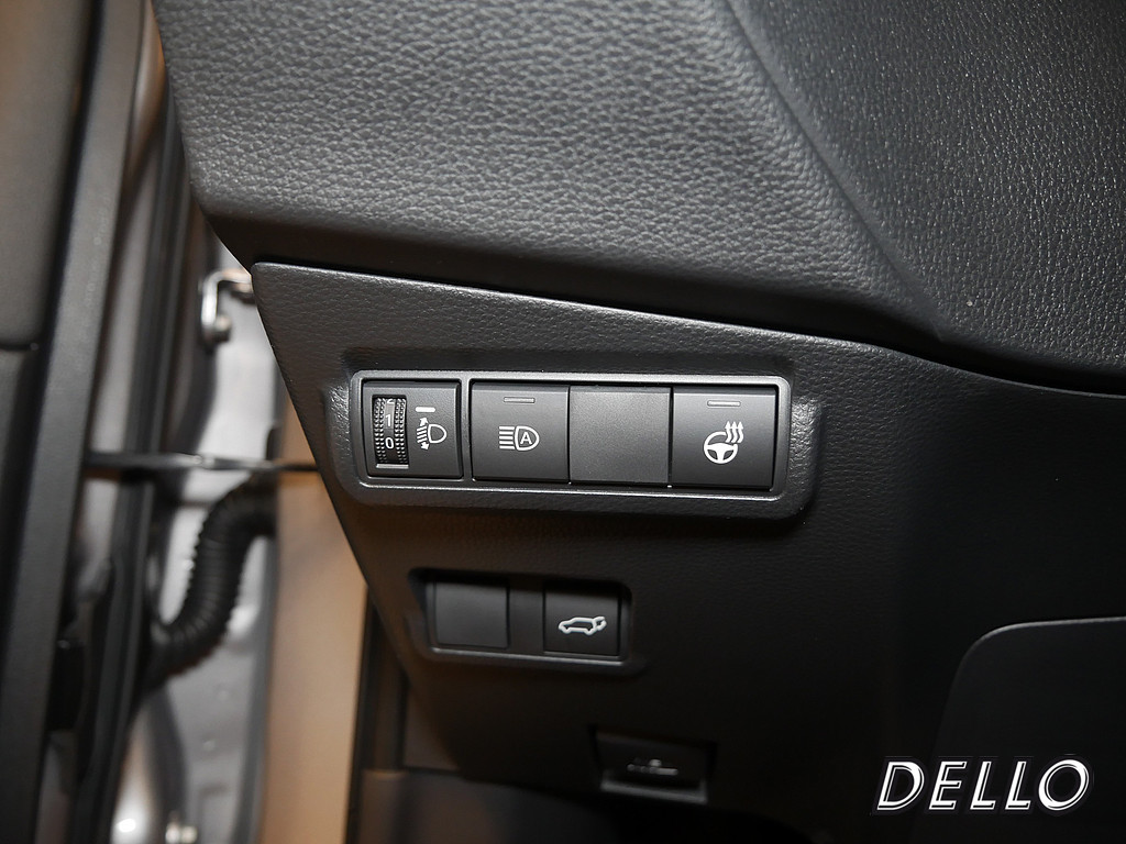 Fahrzeugansicht TOYOTA Corolla Cross 2.0 Hybrid FWD Team Deutschland - Bild 30