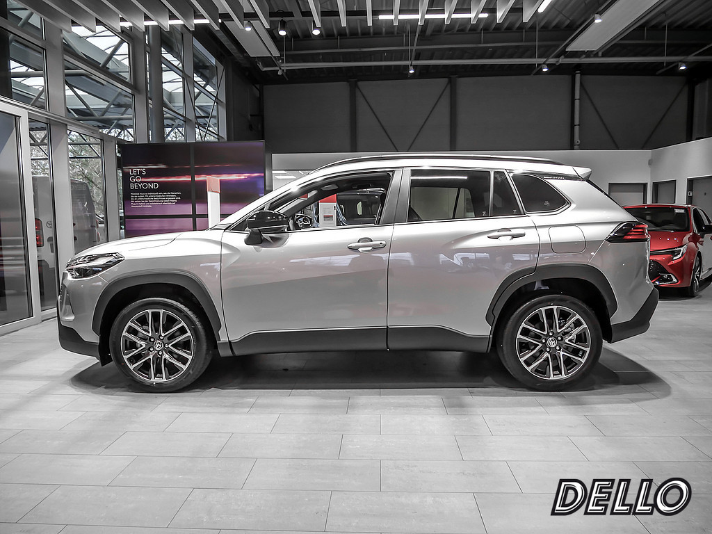 Fahrzeugansicht TOYOTA Corolla Cross 2.0 Hybrid FWD Team Deutschland - Bild 36