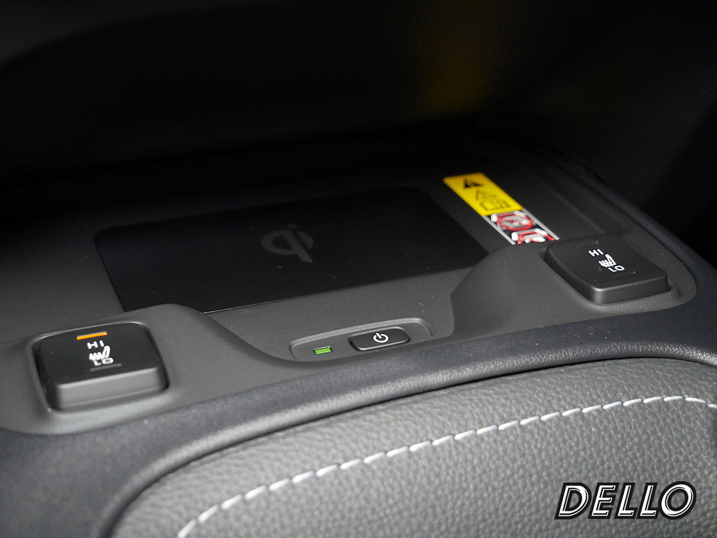 Fahrzeugansicht TOYOTA Corolla 2.0 Hybrid Teamplayer - Bild 11