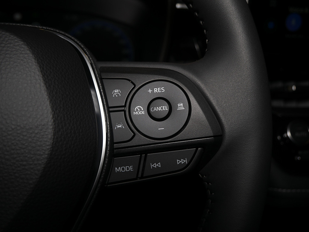 Fahrzeugansicht TOYOTA Corolla 2.0 Hybrid Teamplayer - Bild 21