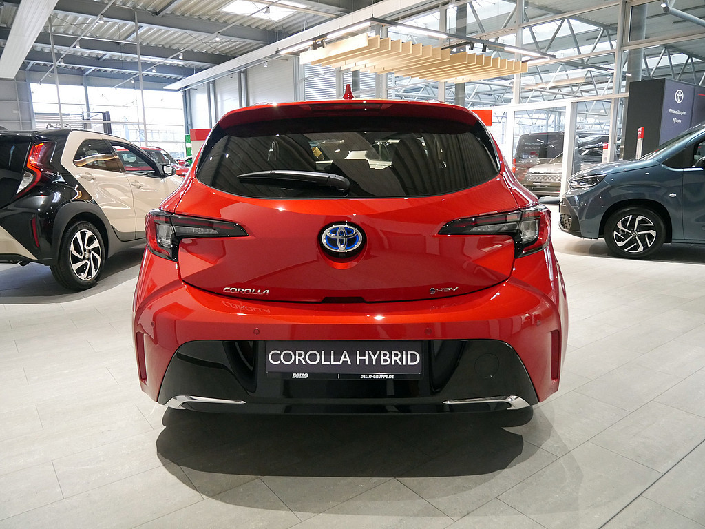 Fahrzeugansicht TOYOTA Corolla 2.0 Hybrid Teamplayer - Bild 25