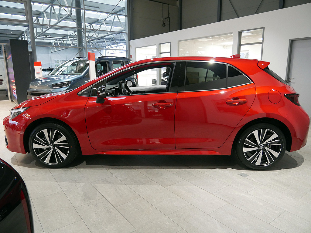 Fahrzeugansicht TOYOTA Corolla 2.0 Hybrid Teamplayer - Bild 26