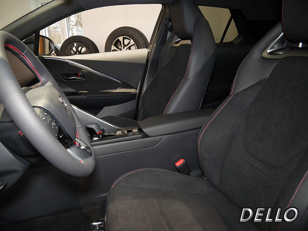 Fahrzeugansicht TOYOTA C-HR 2.0 Plug-In Hybrid FWD GR Sport - Bild 13